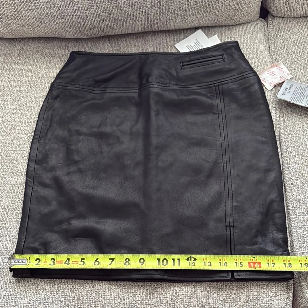 NWT/VINTAGE Paradox 100% Leather Mini Skirt SZ 4